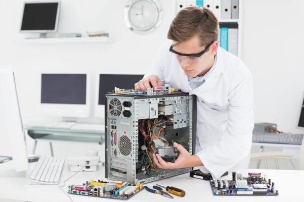 Sửa Máy Tính Tại Nhà Quận 10 – Tận Tâm, Hiệu Quả, Giá Rẻ