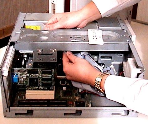 Sửa Máy Tính Tại Nhà Quận 9 – Chuyên Nghiệp, Nhanh, Rẻ
