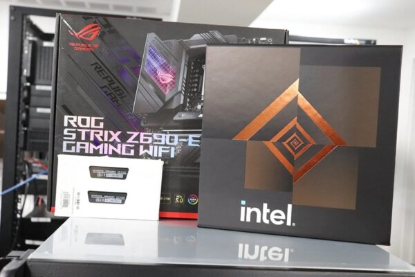 Intel UHD Graphics 770